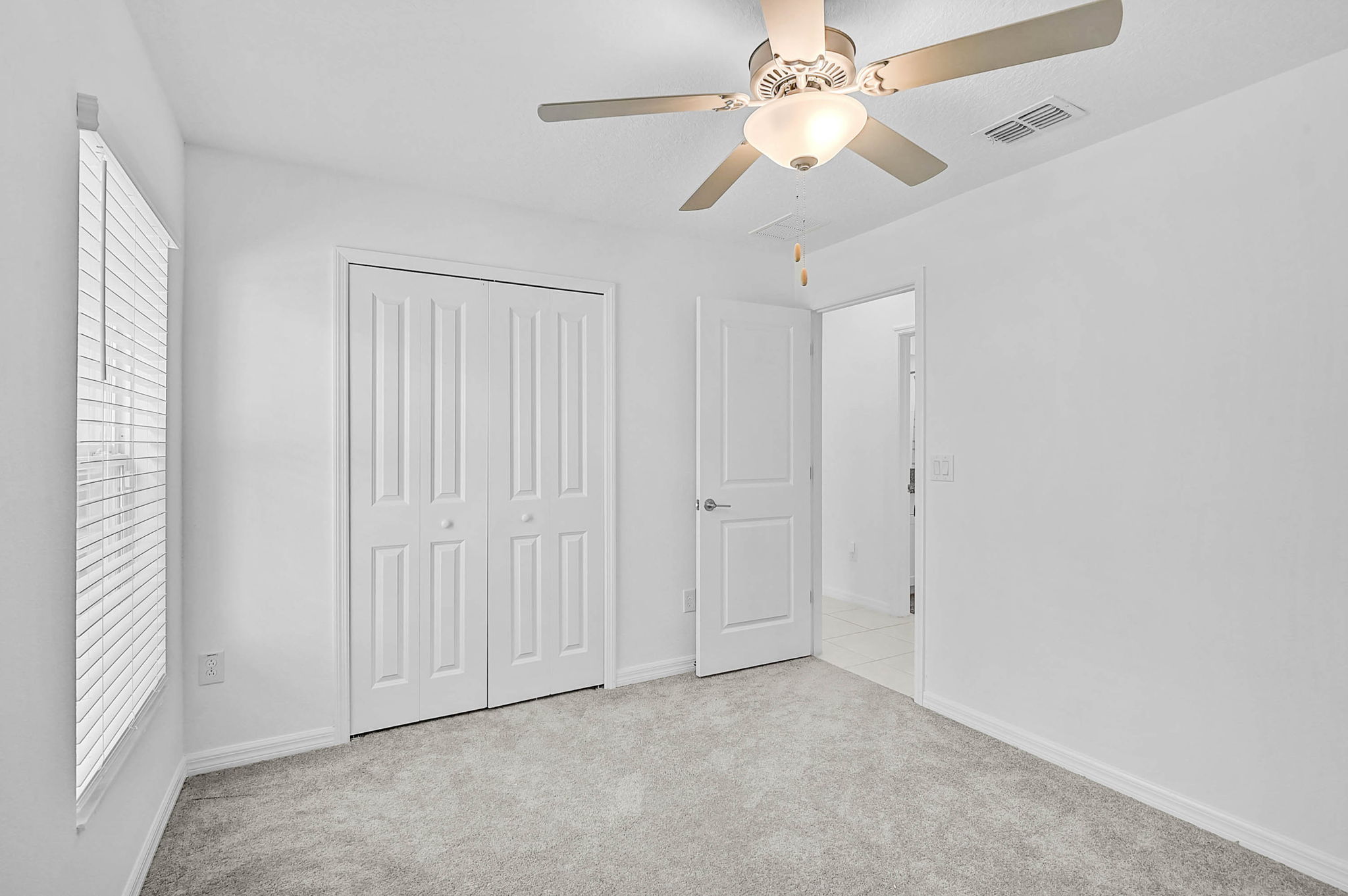 5472 Blue Azure Dr-20
