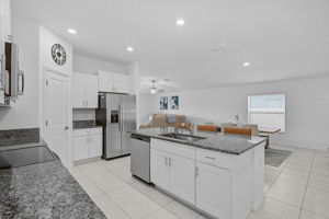 5472 Blue Azure Dr-9