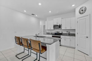 5472 Blue Azure Dr-11