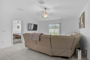 5472 Blue Azure Dr-13