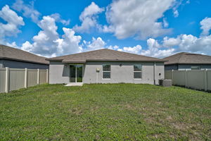 5472 Blue Azure Dr-26