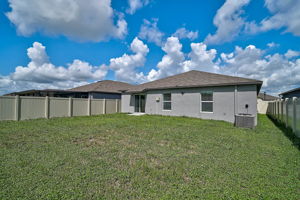 5472 Blue Azure Dr-28