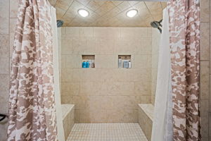  Photo 39