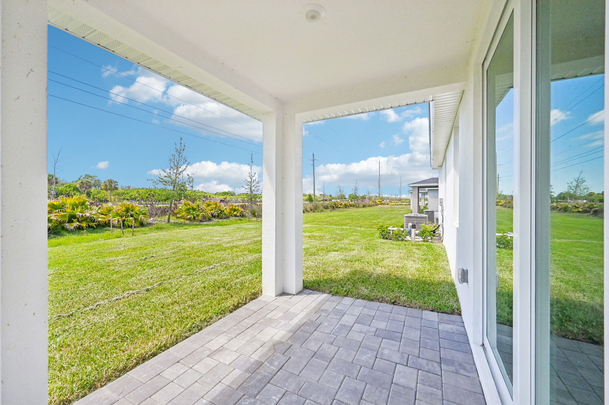South Florida - Hampton Park - 5473 Hampton Park Cir Vero Beach South FL 32966-030