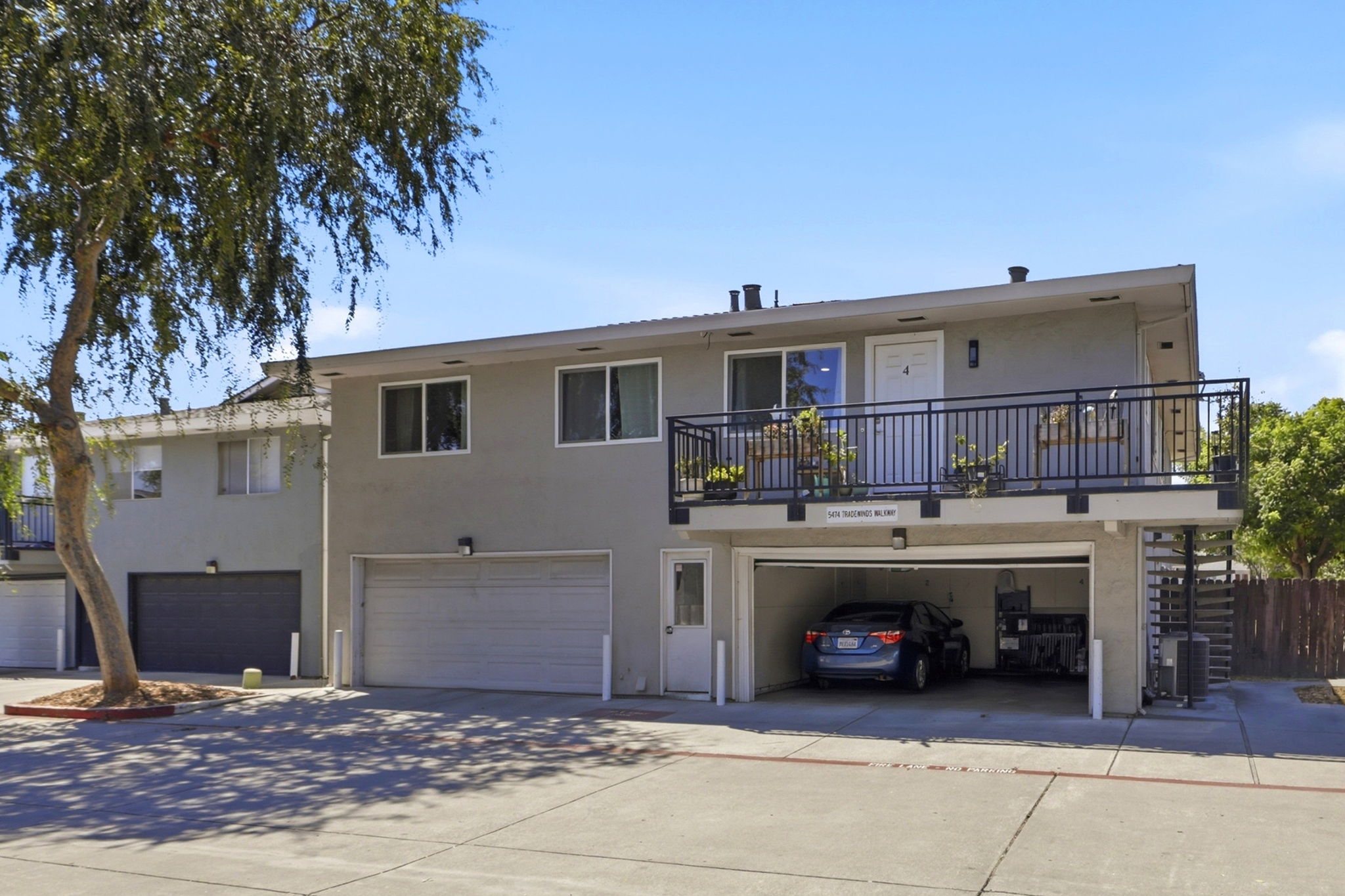 003_F8_5474 Tradewinds Walkway apt 4