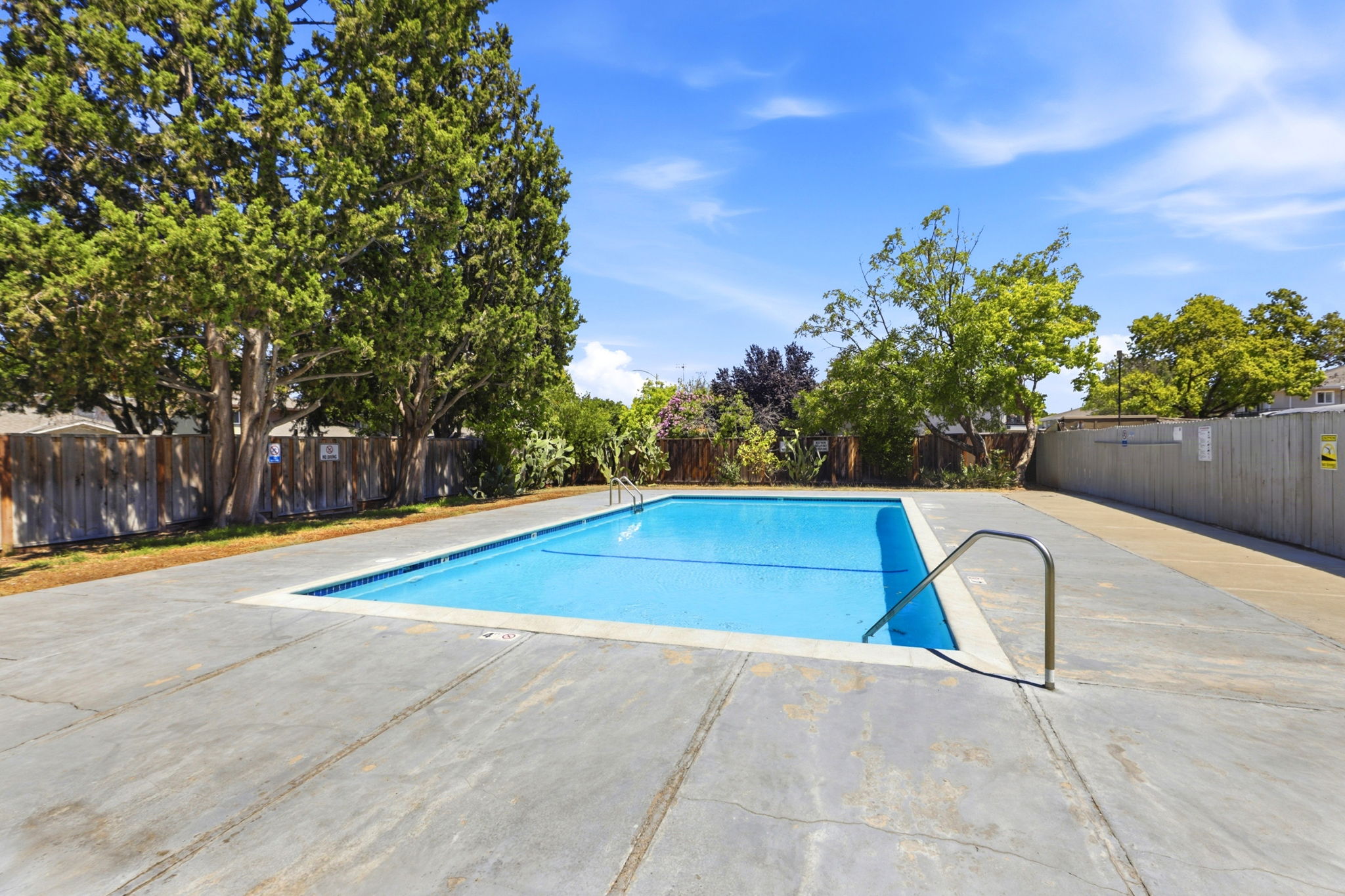 033_F8_5474 Tradewinds Walkway apt 4