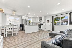 012_F8_5474 Tradewinds Walkway apt 4