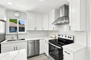 016_F8_5474 Tradewinds Walkway apt 4