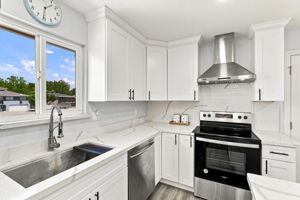 018_F8_5474 Tradewinds Walkway apt 4