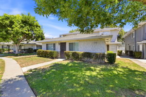 029_F8_5474 Tradewinds Walkway apt 4