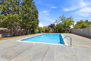 033_F8_5474 Tradewinds Walkway apt 4
