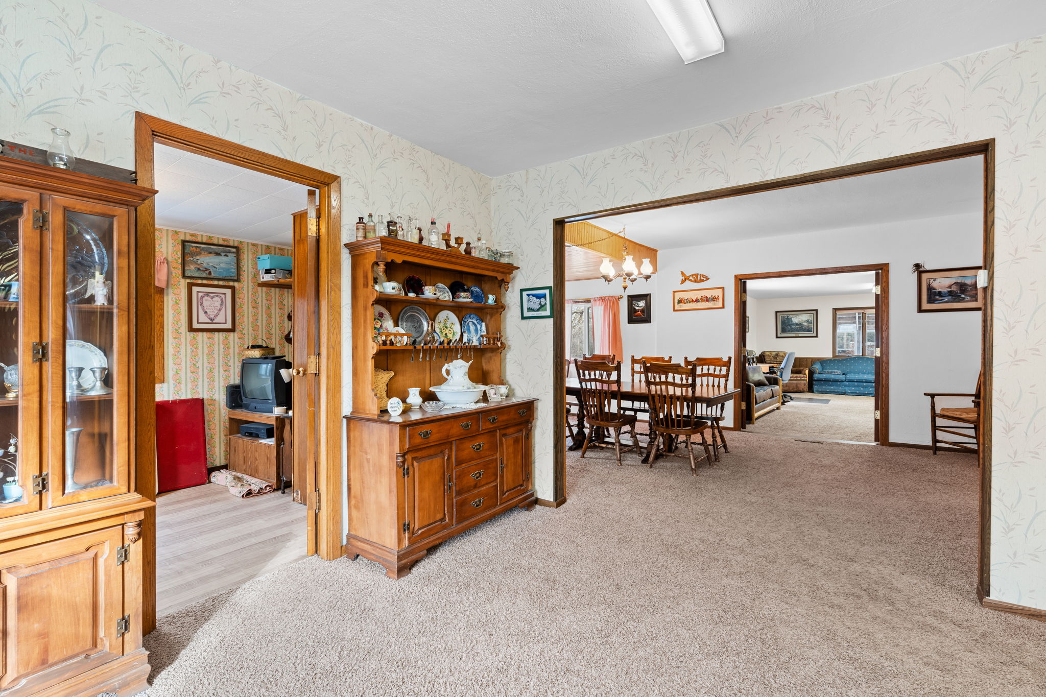 Photos - Interior & Exterior-11