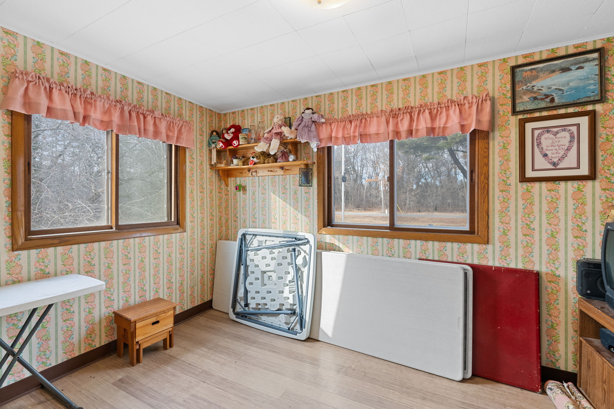 Photos - Interior & Exterior-12