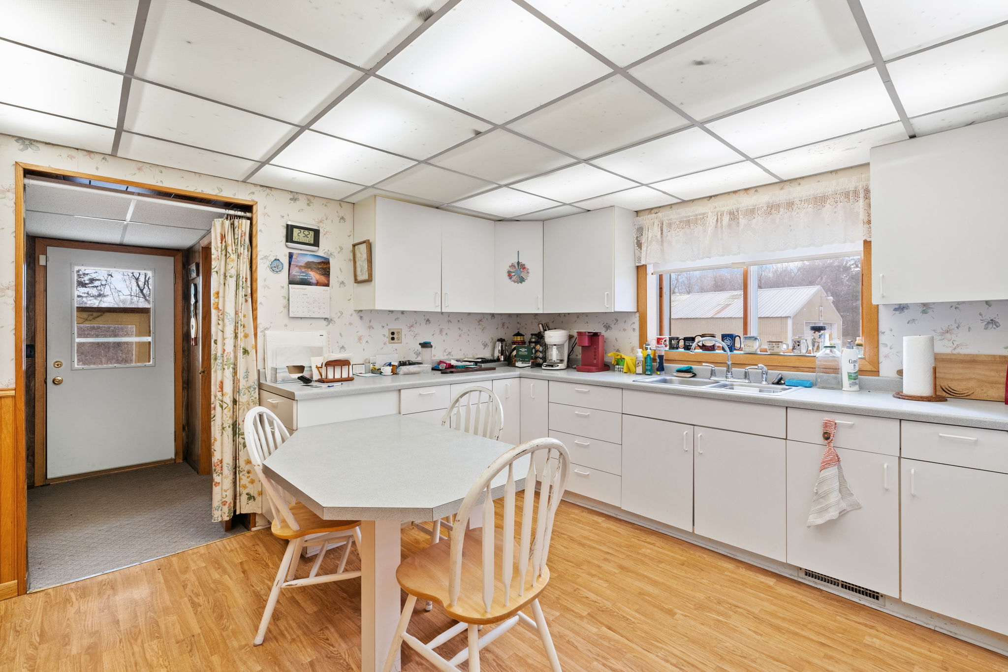 Photos - Interior & Exterior-7