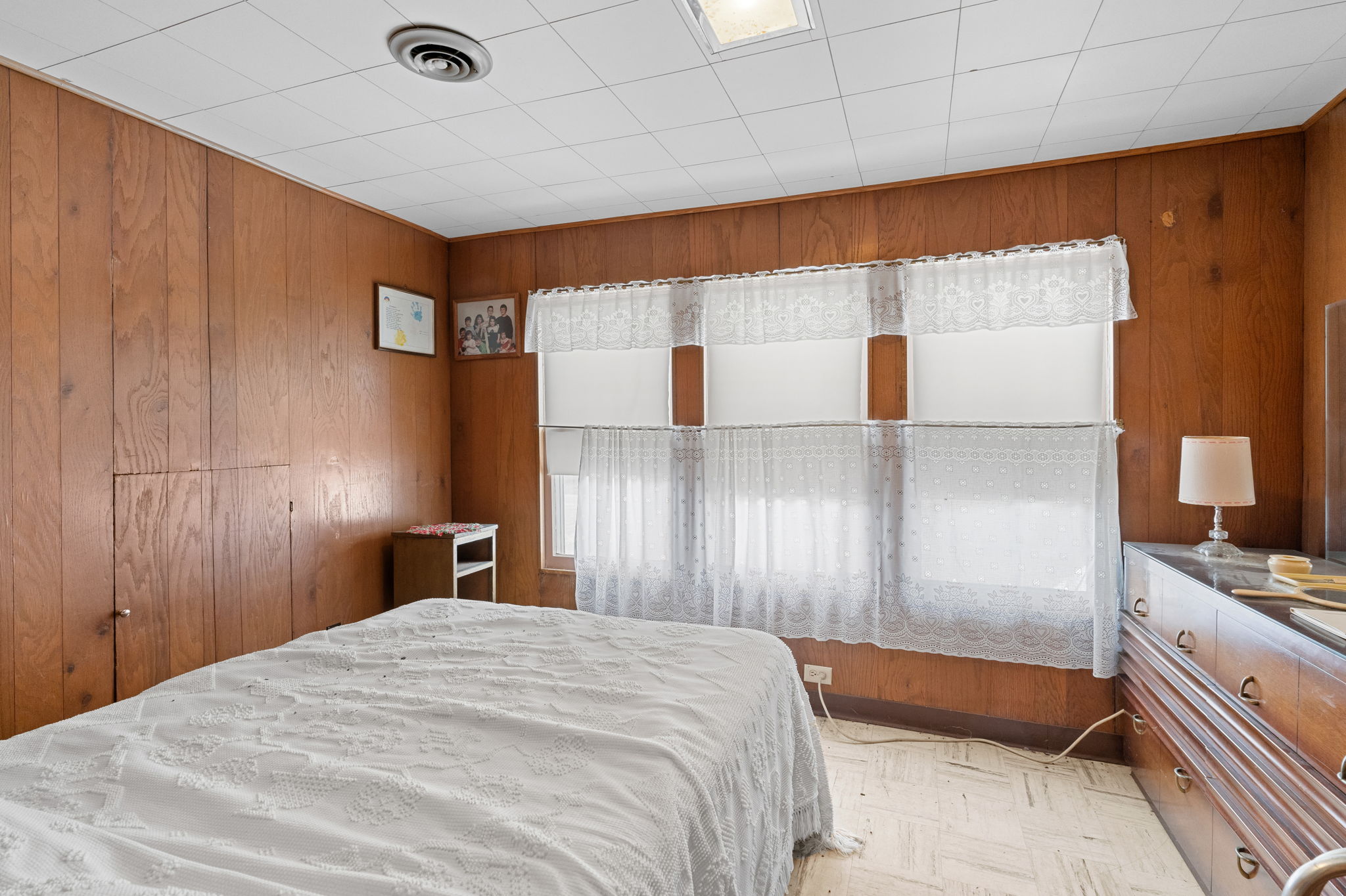 Photos - Interior & Exterior-26