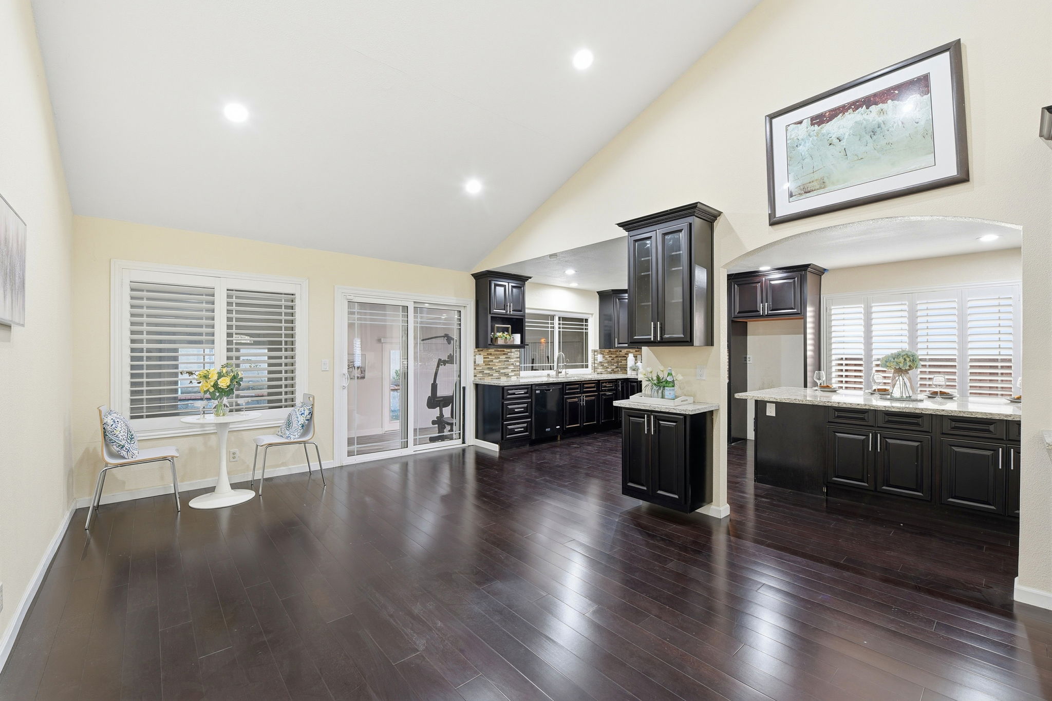 016_F8_5475 Century Park Way