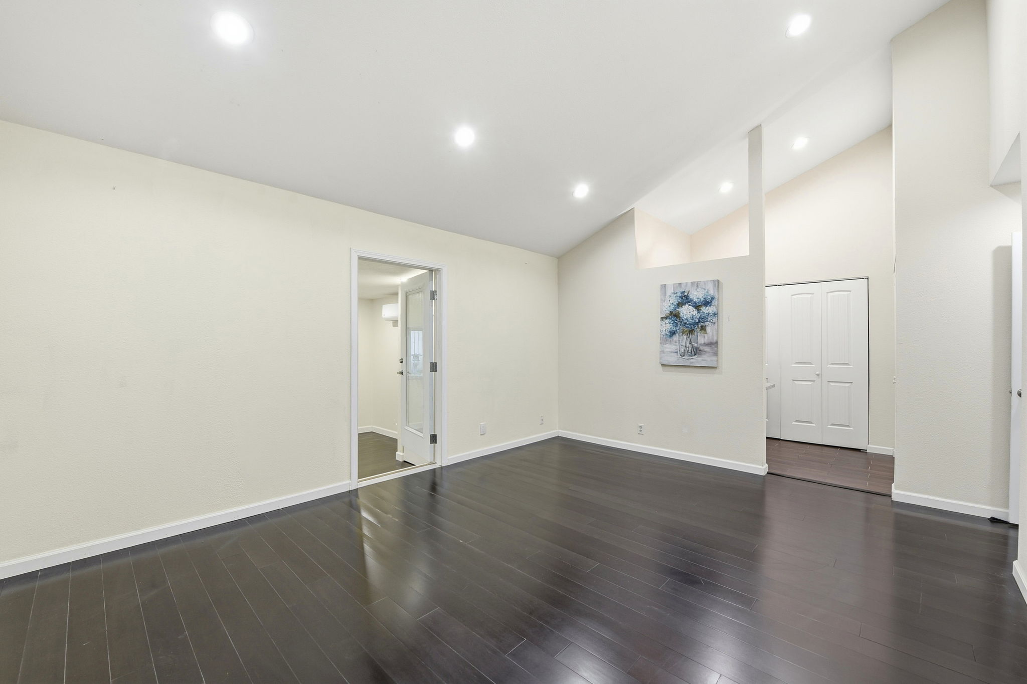 020_F8_5475 Century Park Way