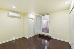 029_F8_5475 Century Park Way