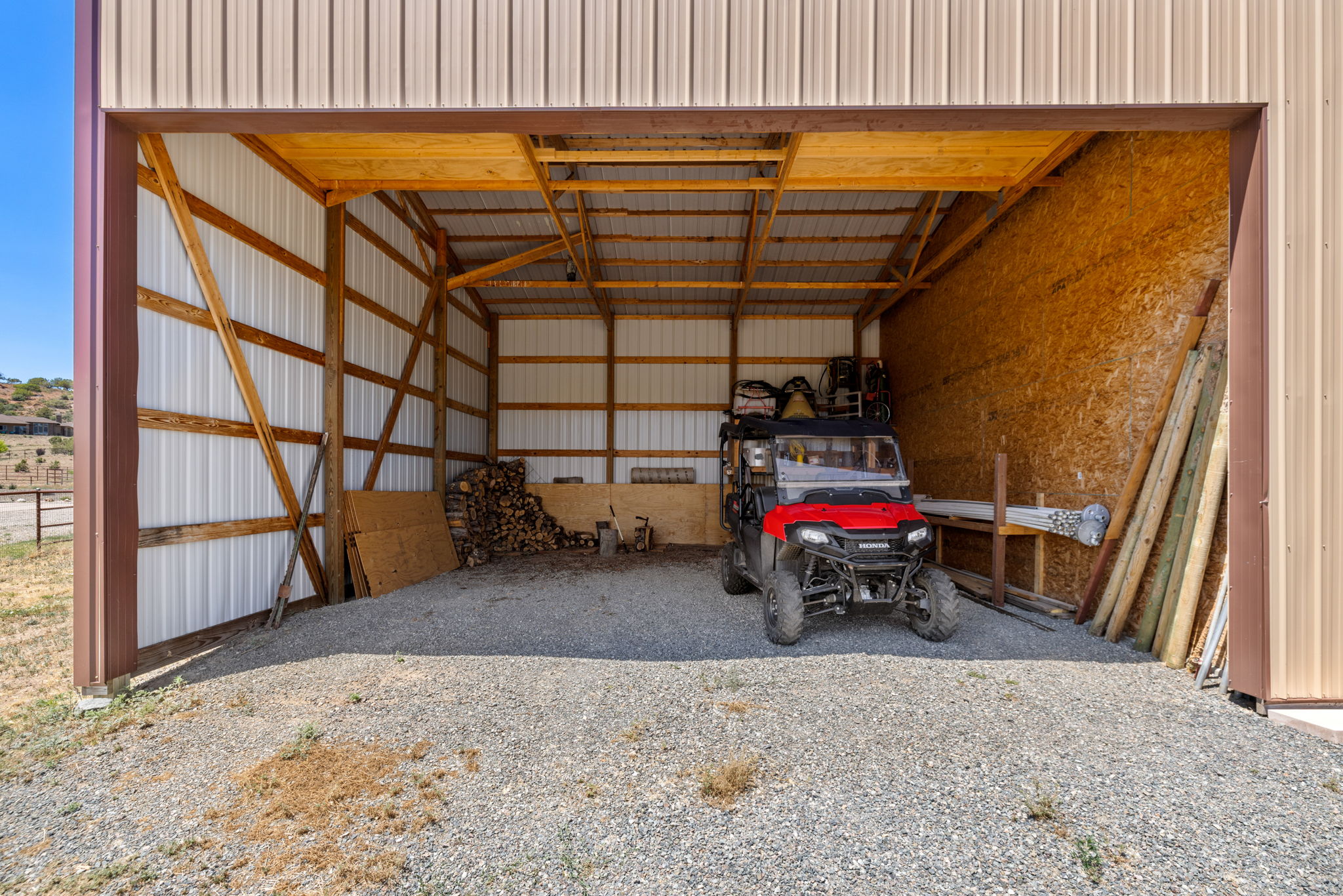 Detached Garage (1)