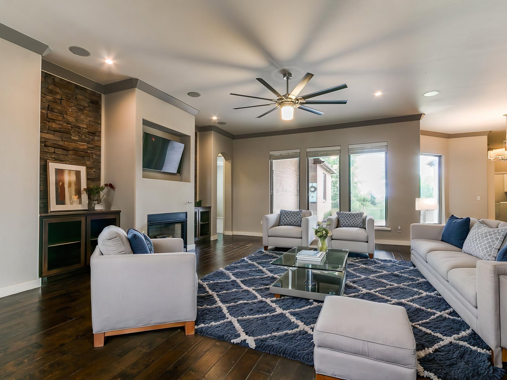 548 Belmar Dr-70 virtually staged.jpeg