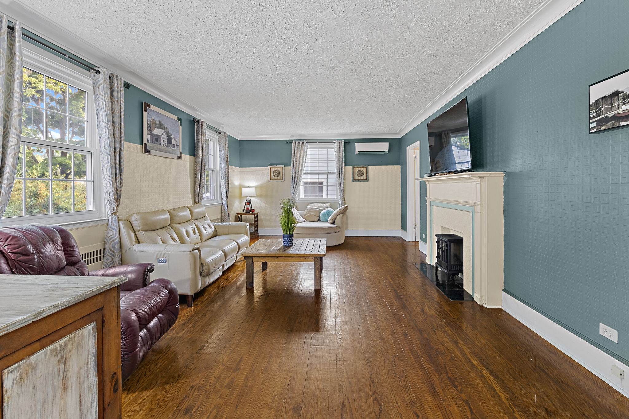 548 Dibble St W, Prescott, ON K0E 1T0 Amo360