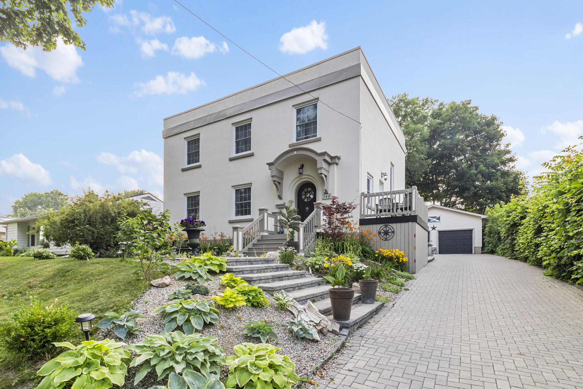 548 Dibble St W, Prescott, ON K0E 1T0 Amo360