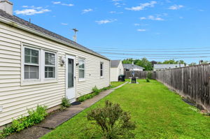 Photo 41