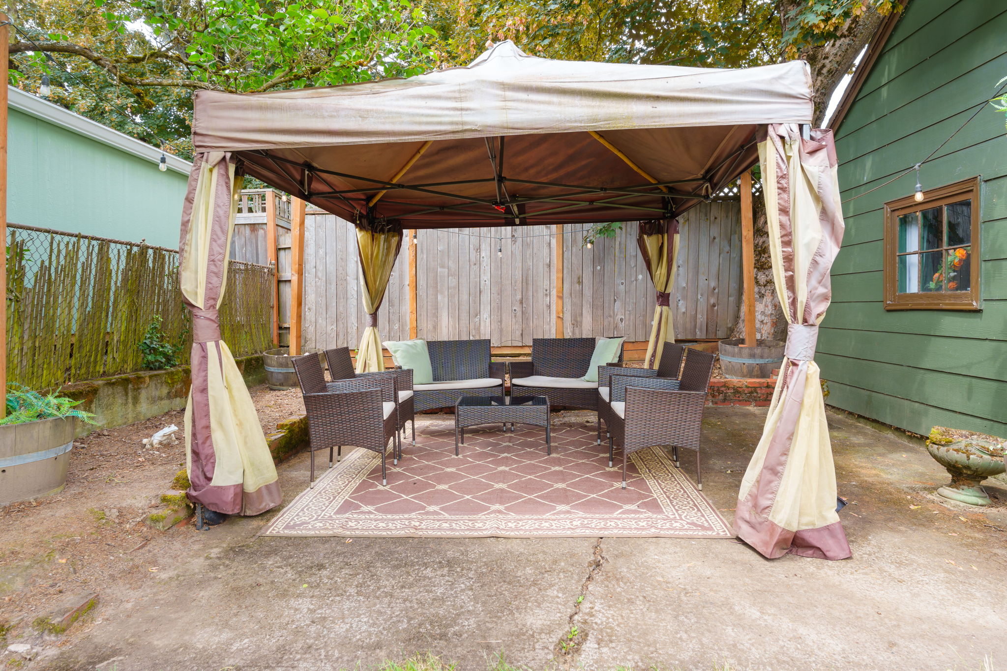  Photo 34
