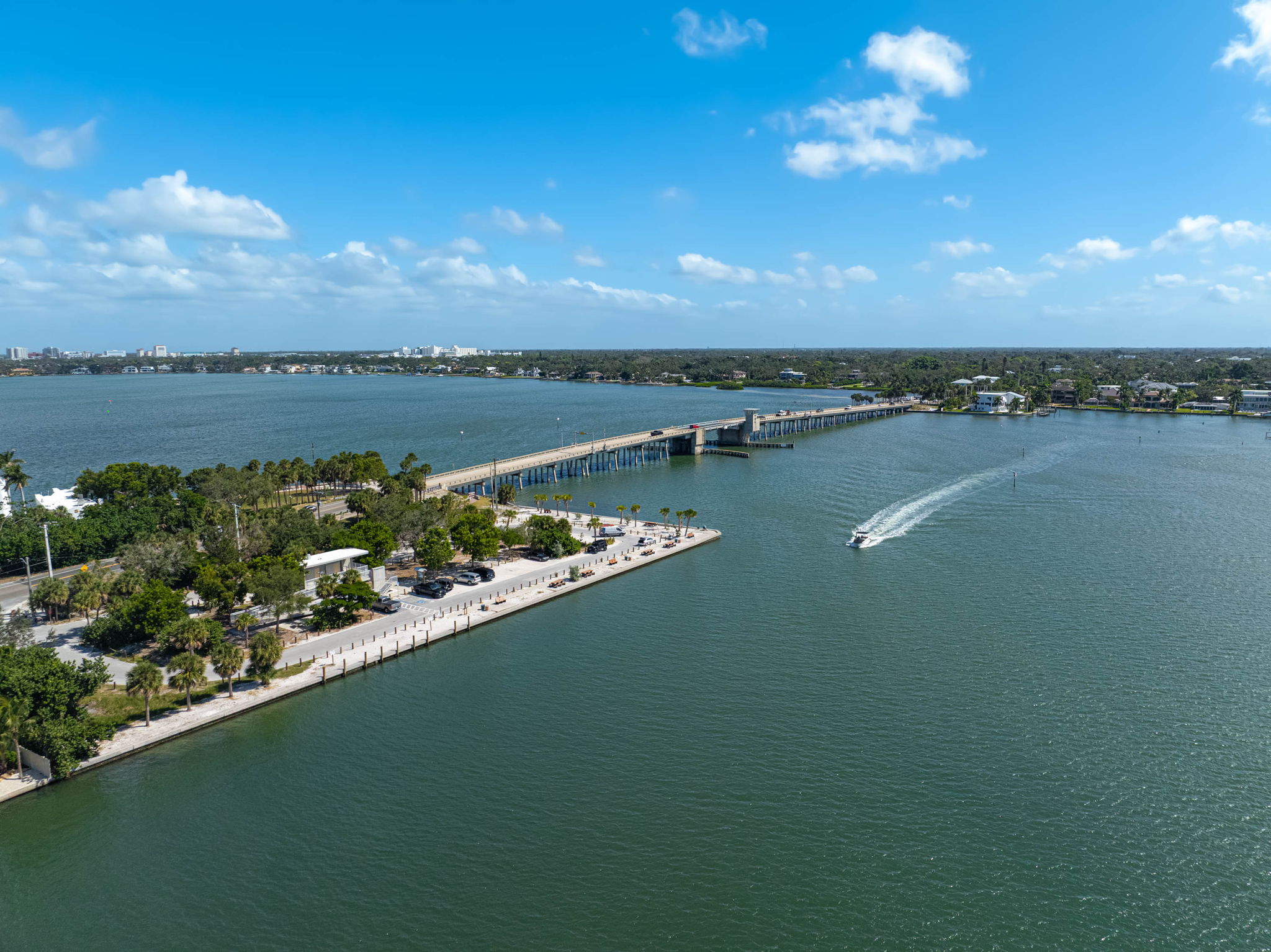 548 Siesta Dr-92