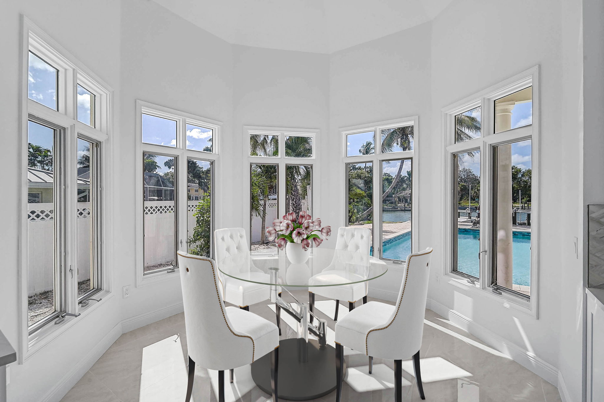 548 Siesta Dr-Kitchen Eat In
