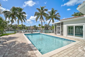 548 Siesta Dr-62
