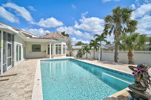 548 Siesta Dr-66