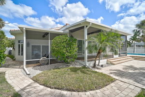 548 Siesta Dr-69