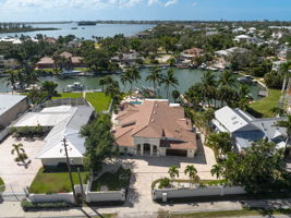 548 Siesta Dr-78