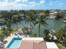548 Siesta Dr-88