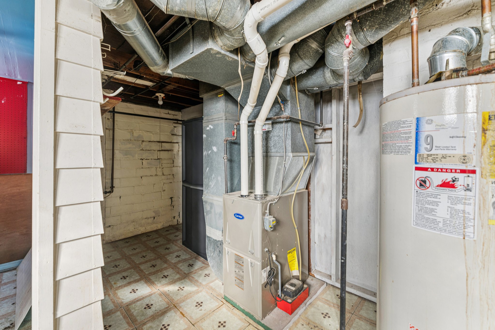 Dalewood Ave-S2001-028.jpg