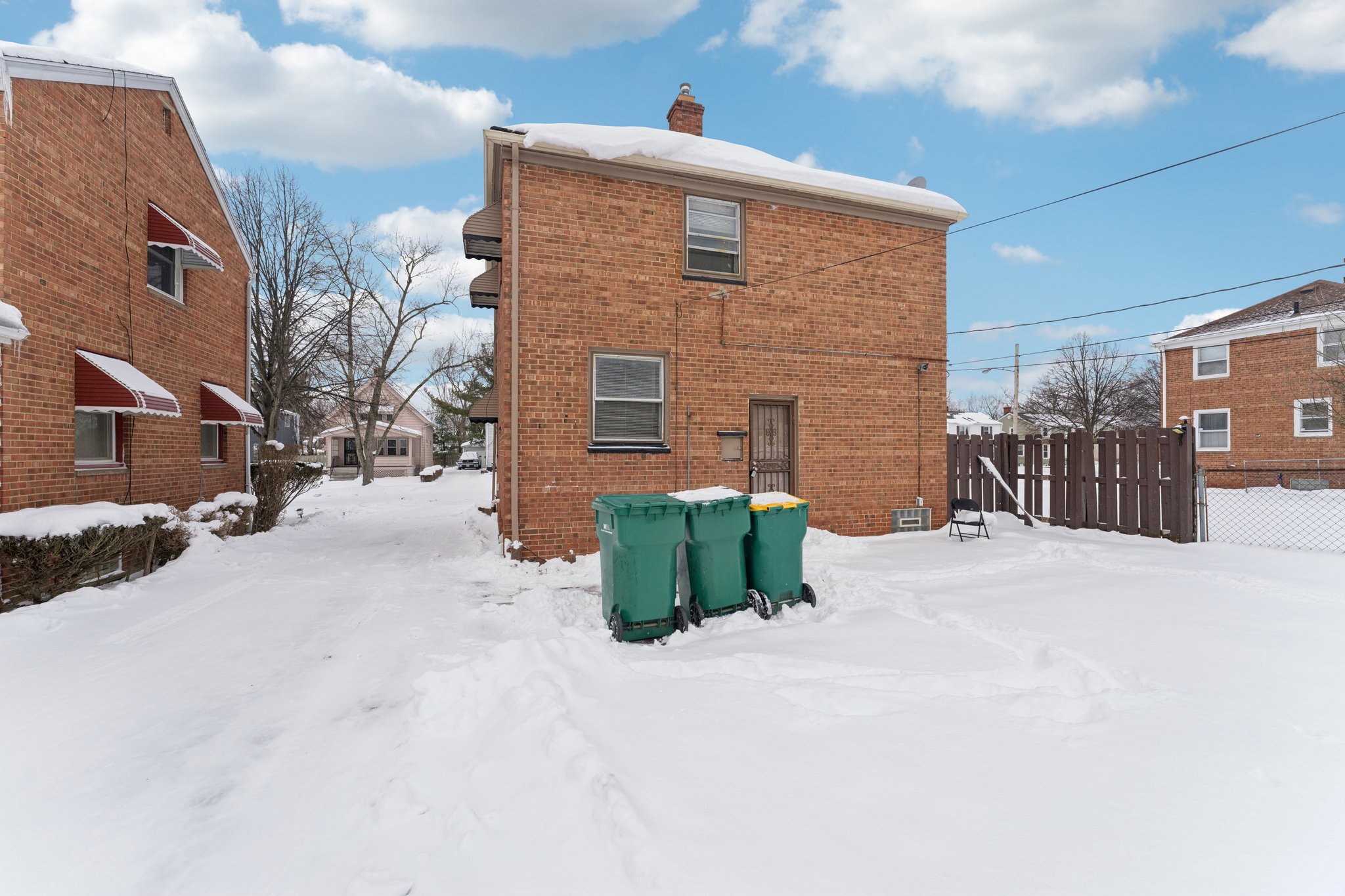 Dalewood Ave-S2001-034.jpg