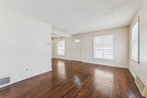 Dalewood Ave-S2001-004.jpg