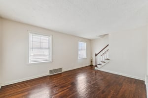 Dalewood Ave-S2001-006.jpg