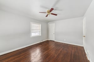 Dalewood Ave-S2001-021.jpg