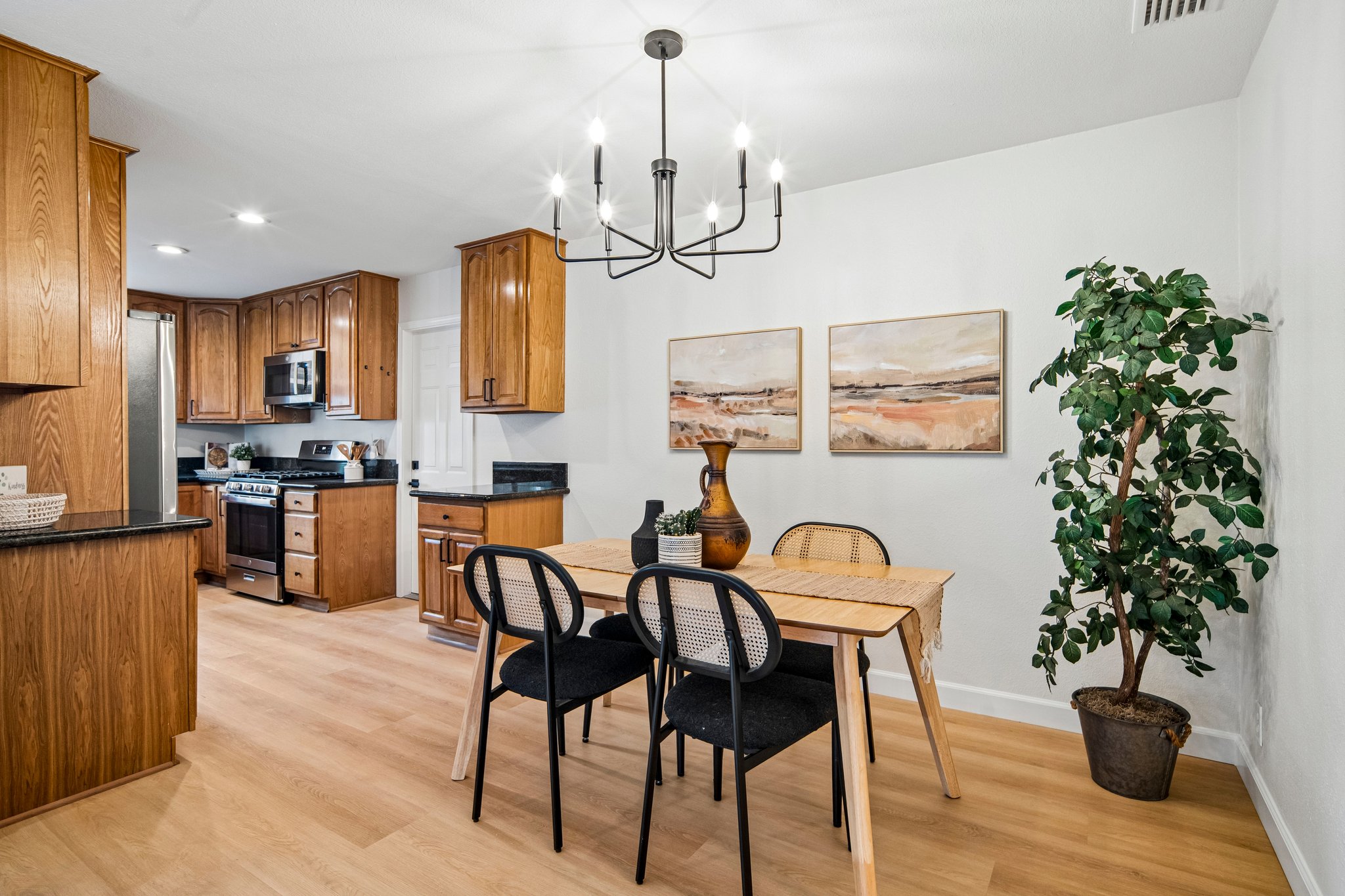E Willow Woods Ln 101-S0205-009.jpg