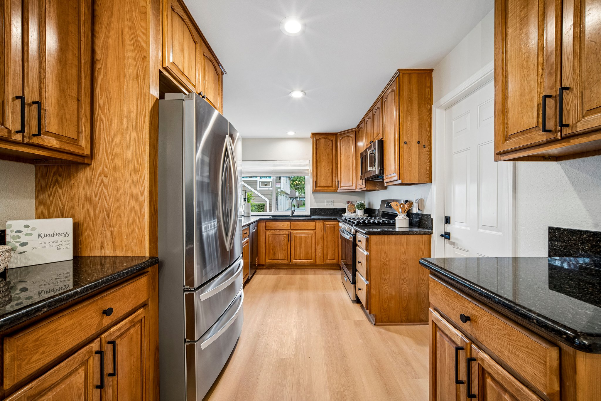 E Willow Woods Ln 101-S0205-013.jpg
