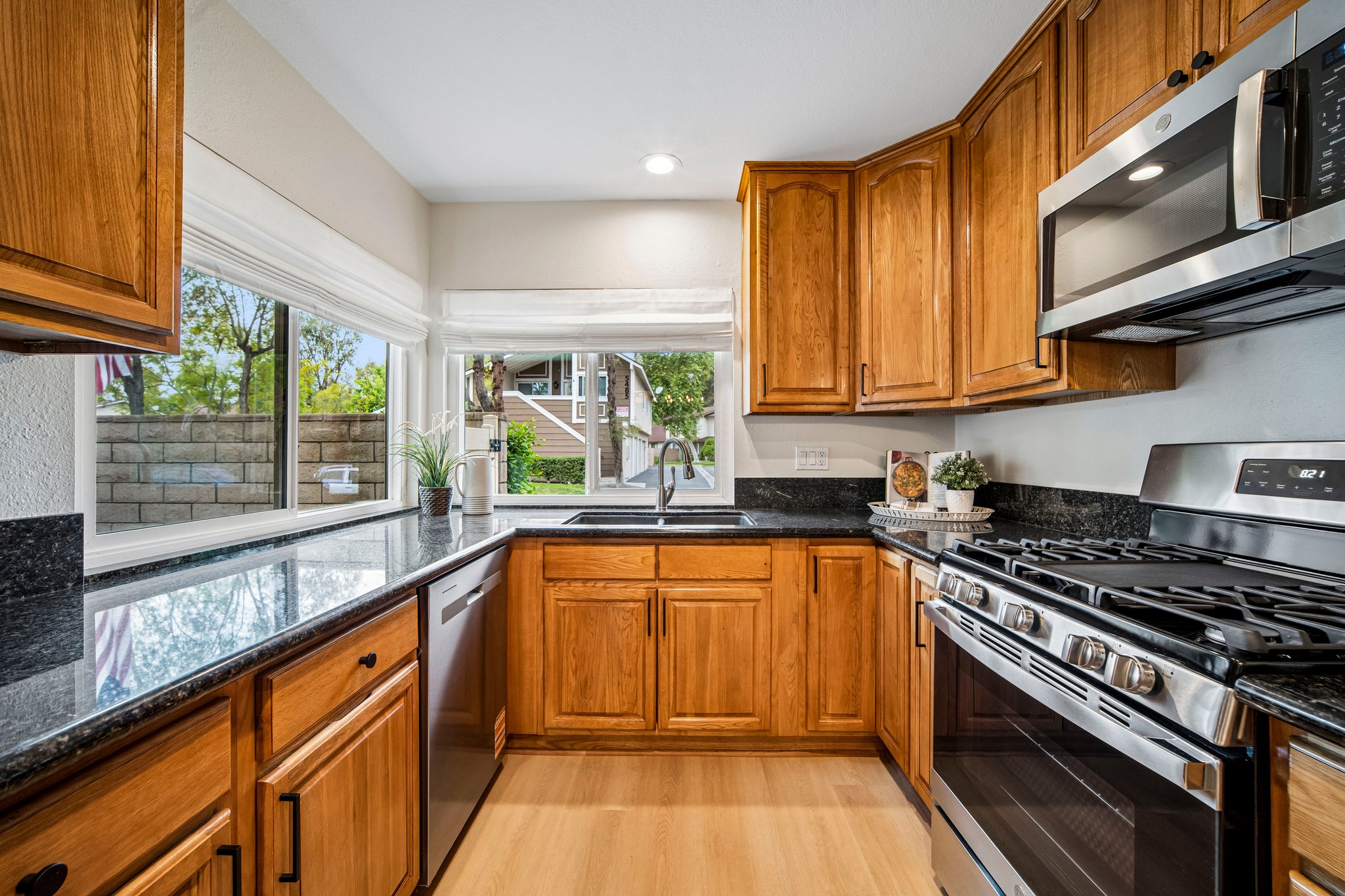 E Willow Woods Ln 101-S0205-015.jpg