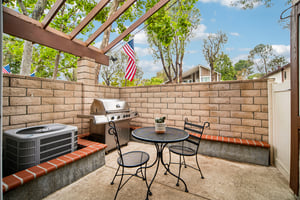 E Willow Woods Ln 101-S0205-024.jpg