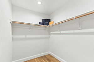 035_F8_5486 Sharon Ln