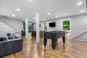  Photo 33