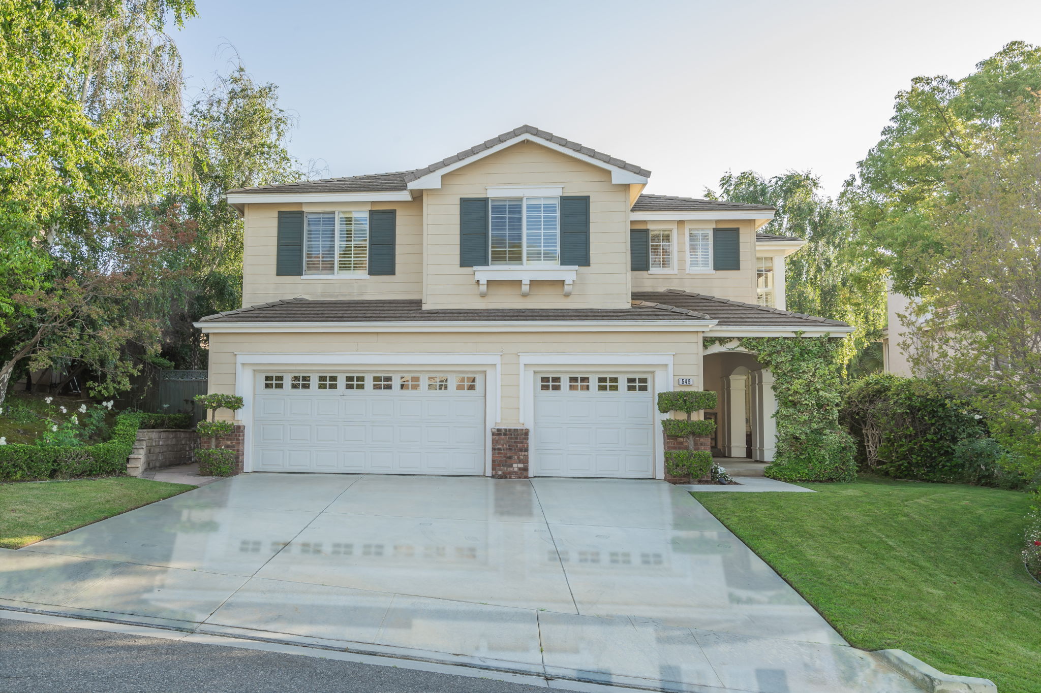  549 Grass Valley St, Simi Valley, CA 93065, US
