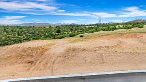 Lot Photo (2)