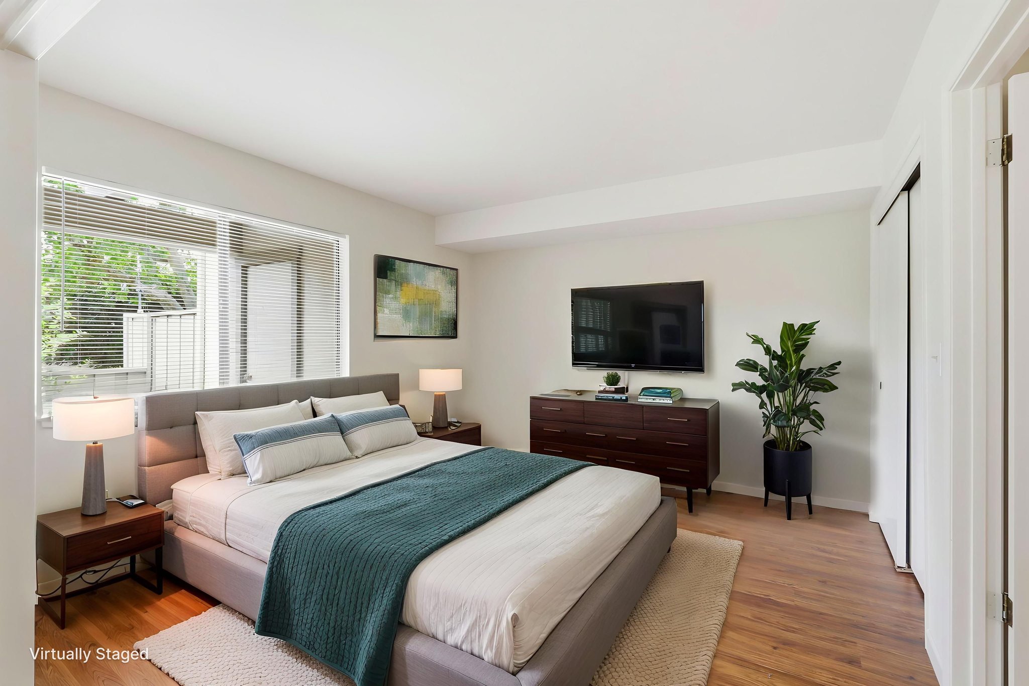 017_F8_5492 Cribari Bend virtually staged.jpeg