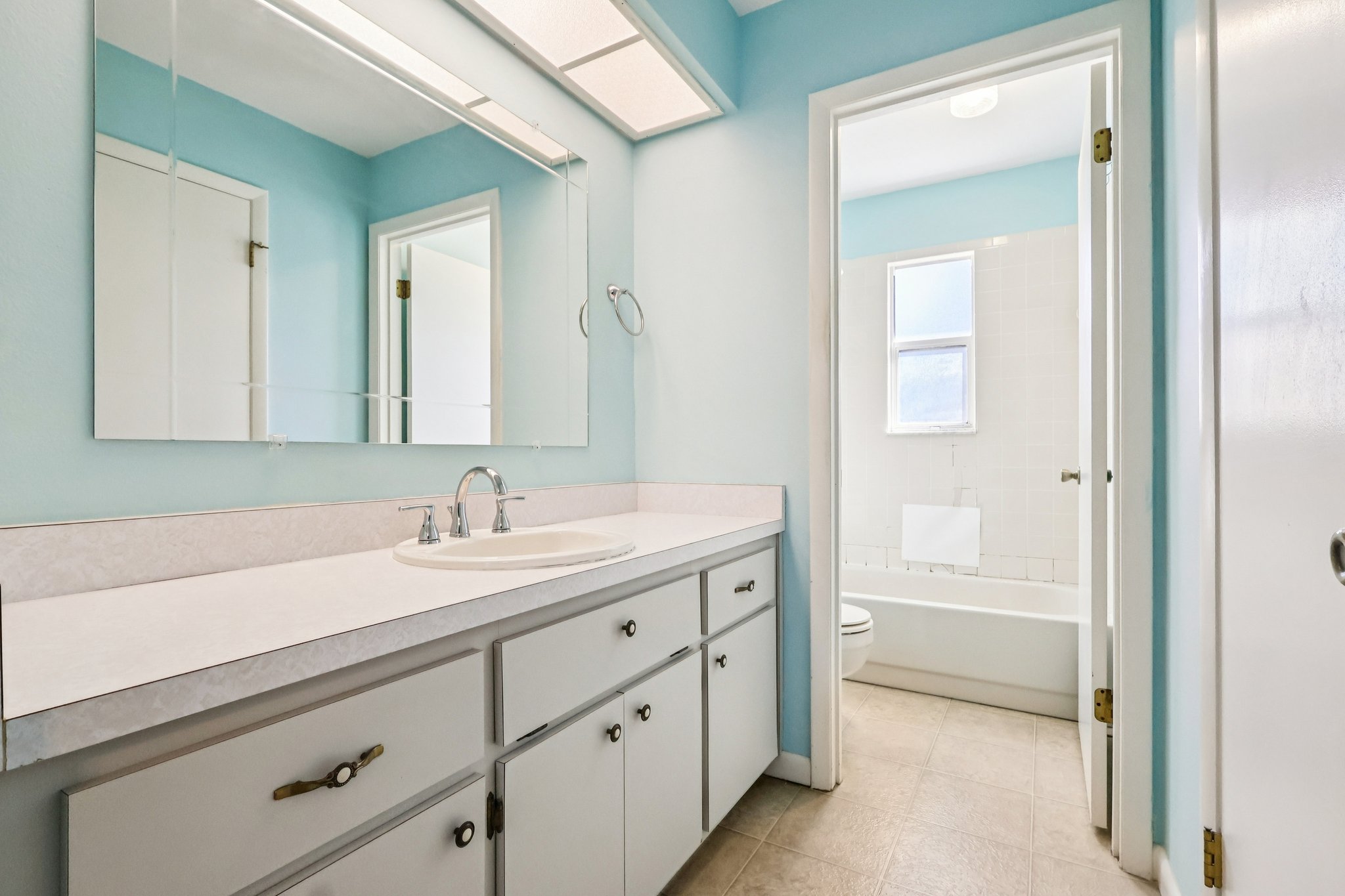 Aberdeen Cir-S2101-020.jpg